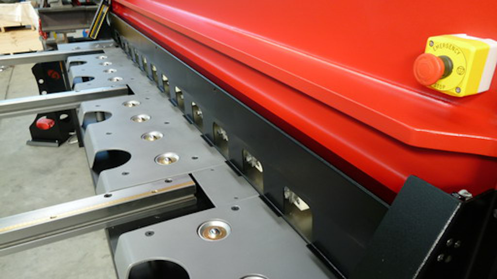 cesoia-per-taglio-lamiera-nuova-boschert-19