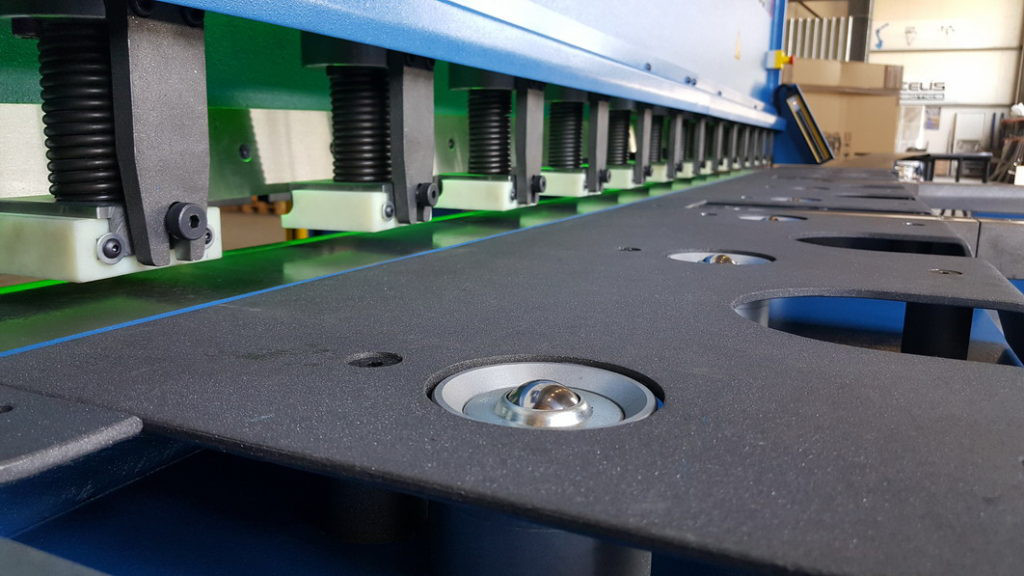 cesoia-per-taglio-lamiera-nuova-boschert-4