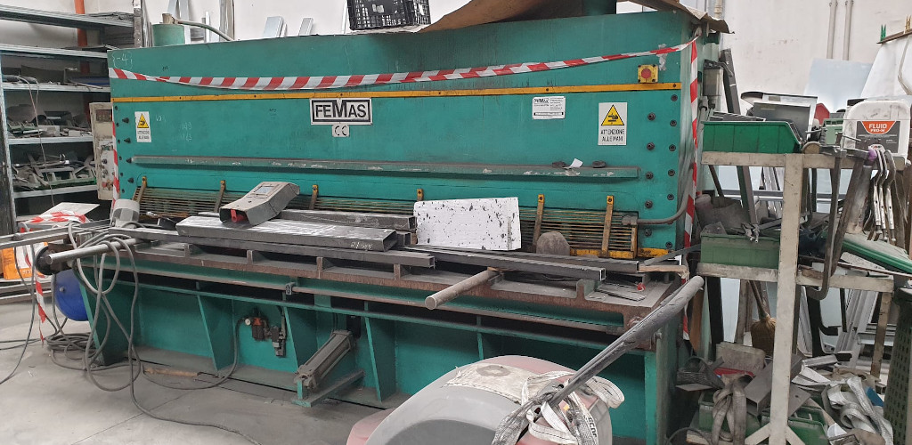 Cesoia Femas 3000 x 8 usata