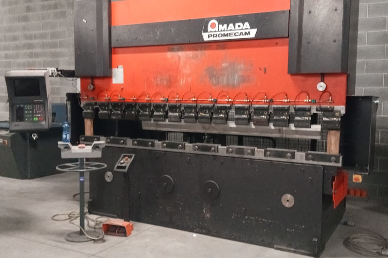 Macchine per la lavorazione della lamiera usate