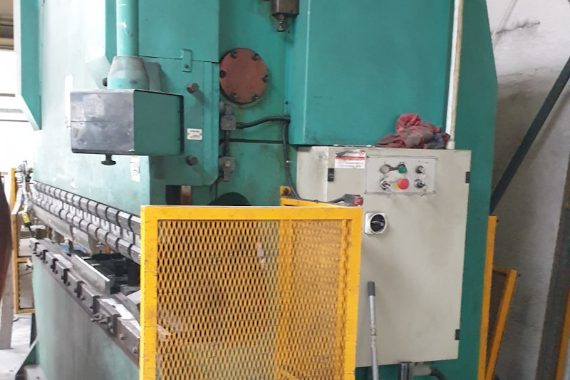 pressa-piegatrice-femas-3050x125-usata-1