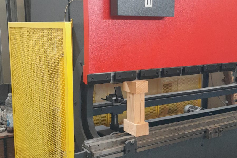 pressa-piegatrice-gade-4050x100-usata-2