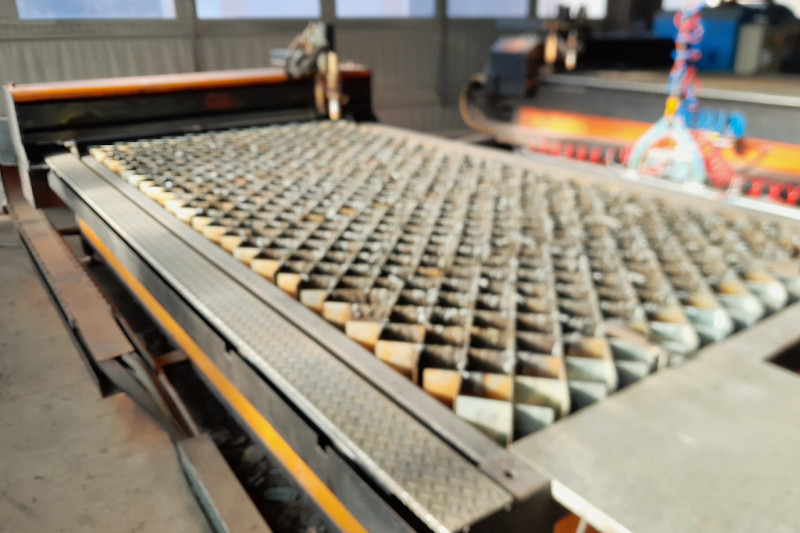 taglio-plasma-cr-electronic-3000x1500-usata-1