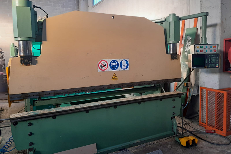 pressa-piegatrice-usata-gasparini-3100x80-2