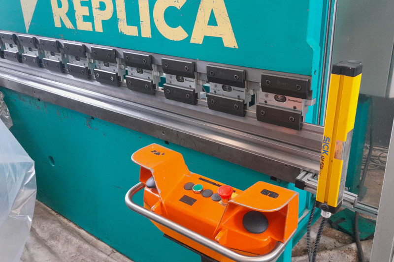 pressa-piegatrice-usata-warcom-replica-3100x100-2